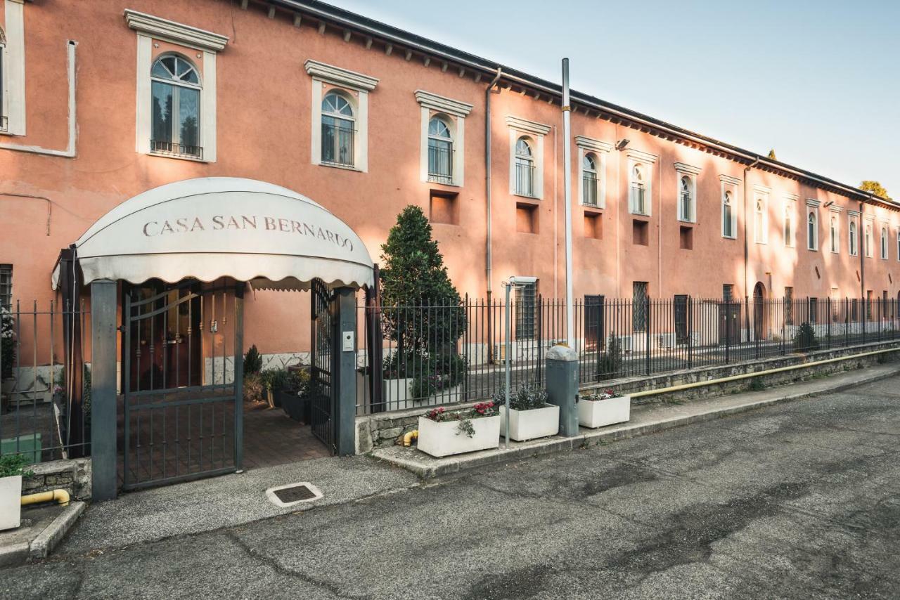 Hotel San Bernardo Рим Экстерьер фото