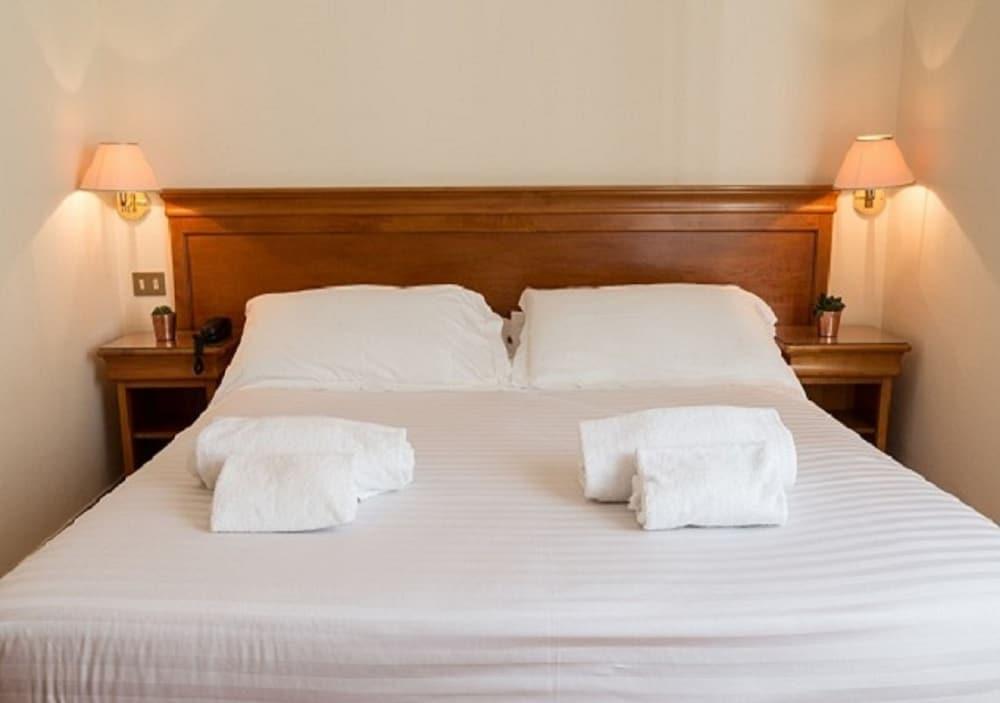 Hotel San Bernardo Рим Экстерьер фото